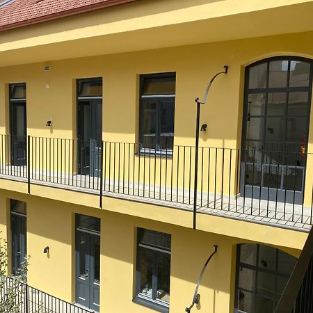 Aparthotel Honest Karlin Prag Exterior foto